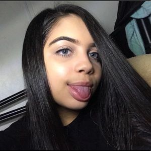 Meet your Posher, Alexandria